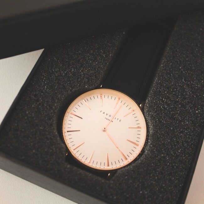 Favorite Fashion - Horloge Giftbox Zwart - 15,7 x 8,8 x 2,9 cm