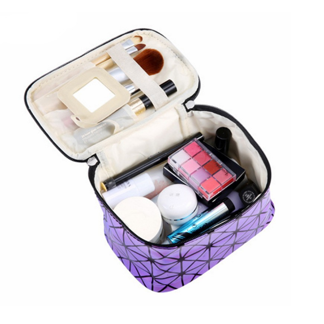 Toilettas Holo Geometric - Lichtblauw | 19,2 x 13 x 12,3 cm