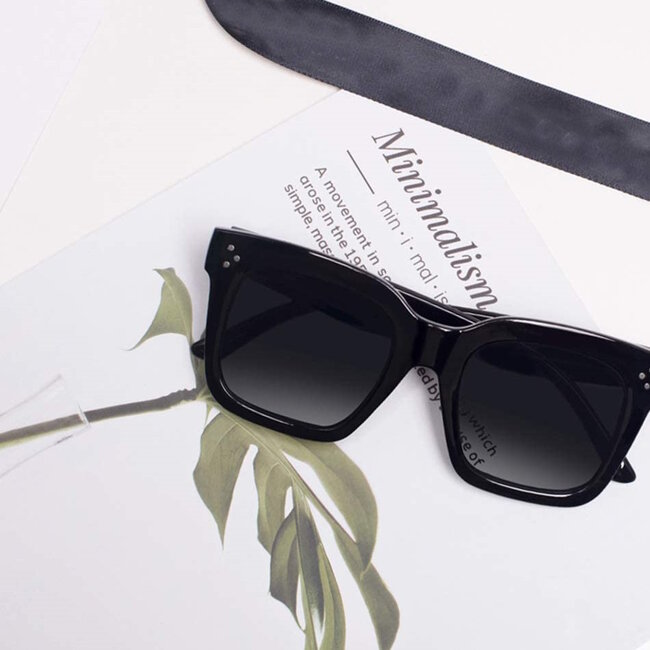 Sun Square Zonnebril | Black/Zwart | Fashion Favorite