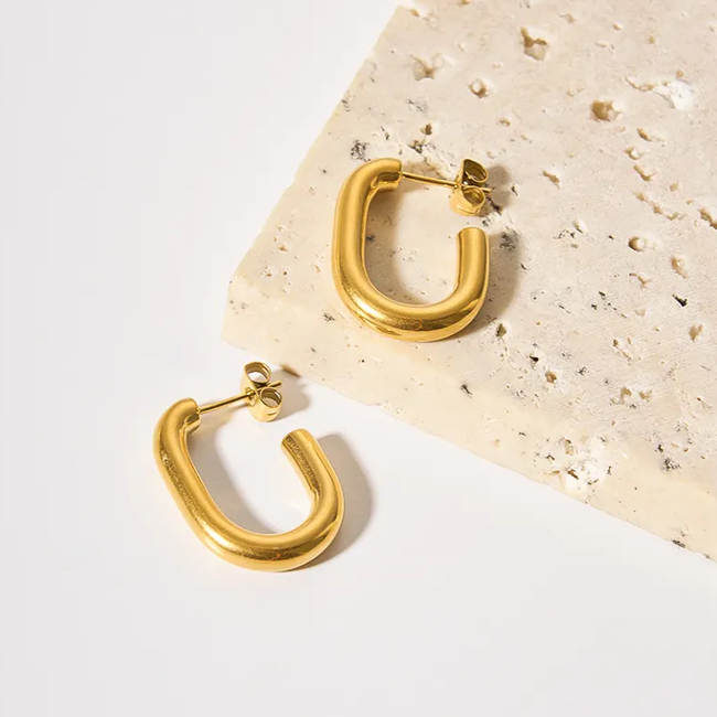 Oorbellen Rectangle Hoop - Goudkleurig | 2,7 x 1,8 cm | RVS