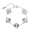 Fashion Favorite Clover Armband - Zilverkleurig