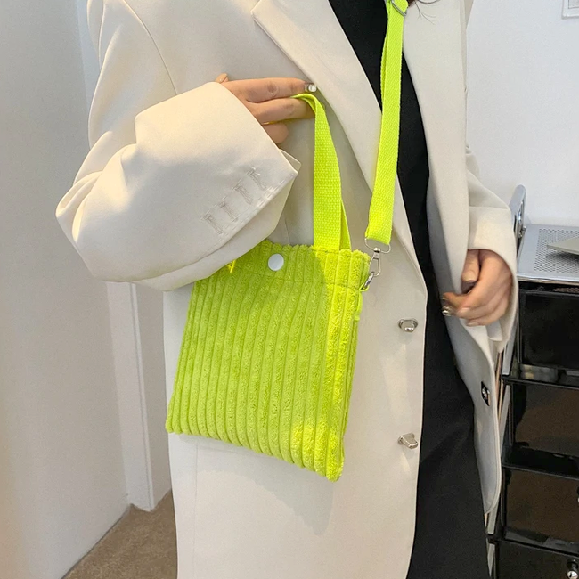 Mini Schoudertas - Corduroy Neon Geel | Ribfluweel | 20,5 x 19 x 0.5 cm