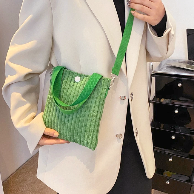 Mini Schoudertas - Corduroy Groen | Ribfluweel | 20,5 x 19 x 0.5 cm