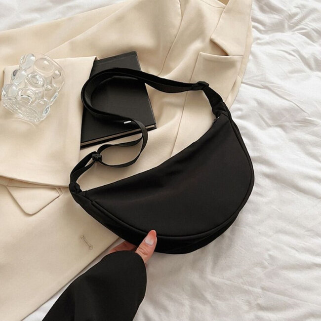 Schoudertas - Zwart | 32 x 17 x 8 cm | Nylon/Polyester