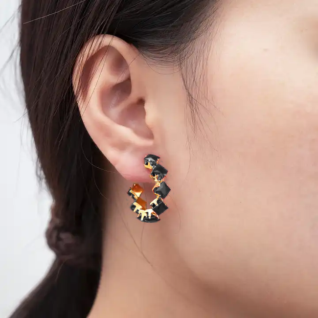 YARE Oorringen - Zwart/Goud | | 2,8 x 2,8 cm | Stainless Steel