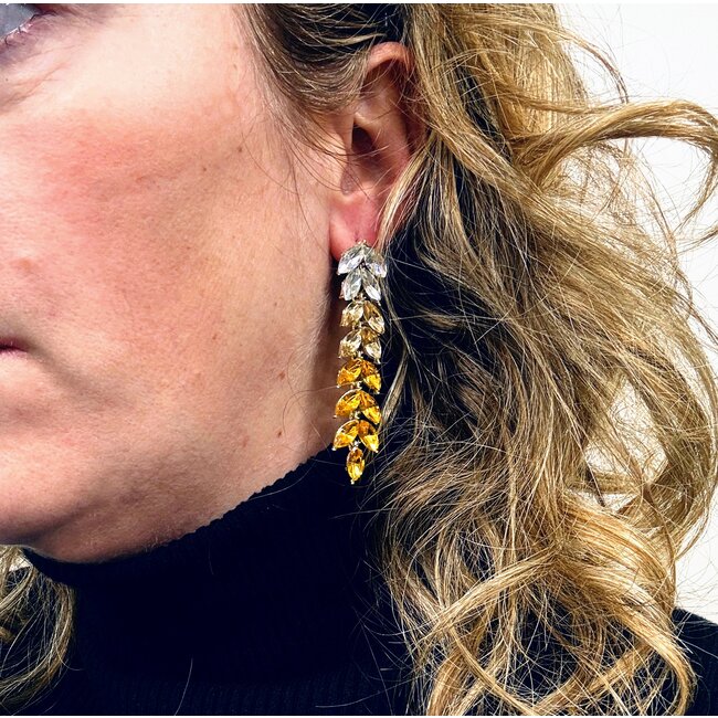 Strass Leaf Oorhangers - Okergeel | 6,5 x 1,9 cm | Zirkonia / Bijoux