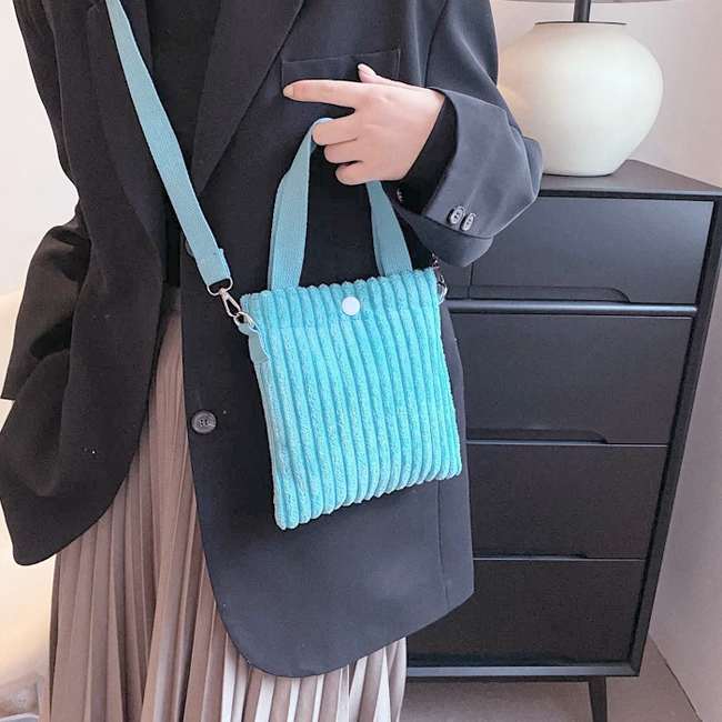 Mini Schoudertas - Corduroy Blauw | Ribfluweel | 20,5 x 19 x 0.5 cm