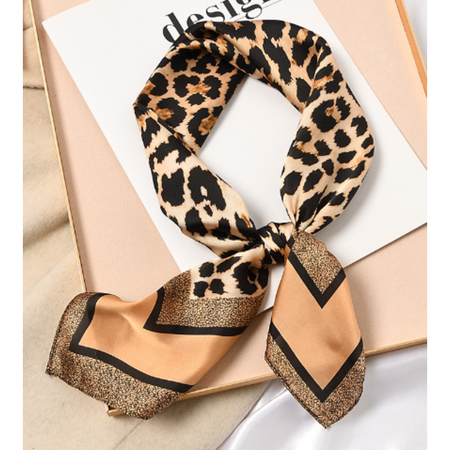 Satijnlook Sjaal Leopard - Goud/Bruin | 65 x 65 cm | Polyester