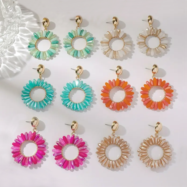 Sunny Beads Oorbellen - Beige | 5,5 x 4 cm