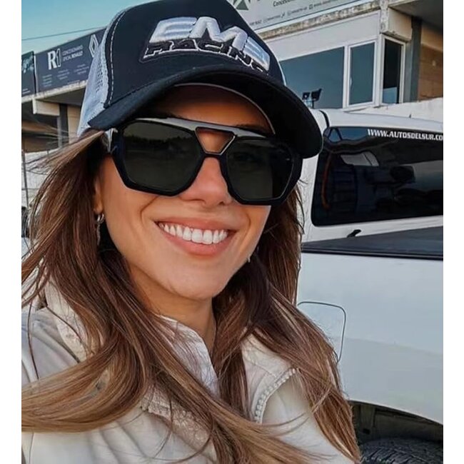 Double Bridge Zonnebril - Zwart/Zwart | Fashion Favorite