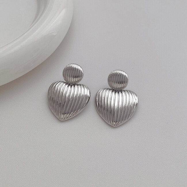 Oorbellen Striped Heart - Zilverkleurig | 3,5 x 2,5 cm | Stainless Steel