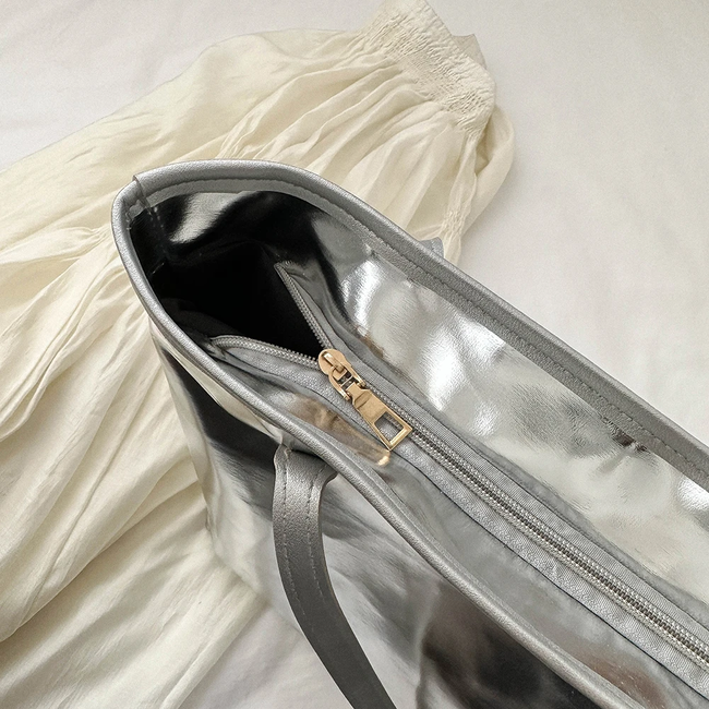 Metallic Handtas - Zilver | 37 x 28 x 12 cm | Shopper/Schoudertas