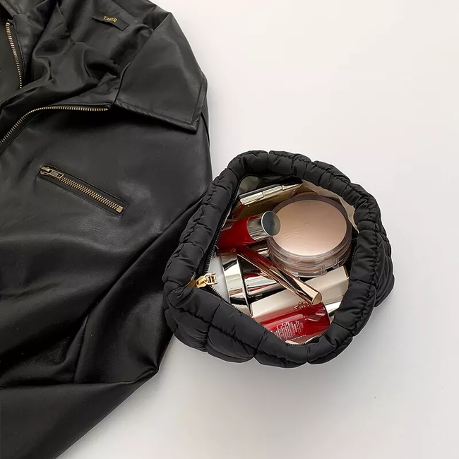 Toilettas Puffer - Zwart | Clutch / Make-Up Tas | 26,5 x 16,5 cm