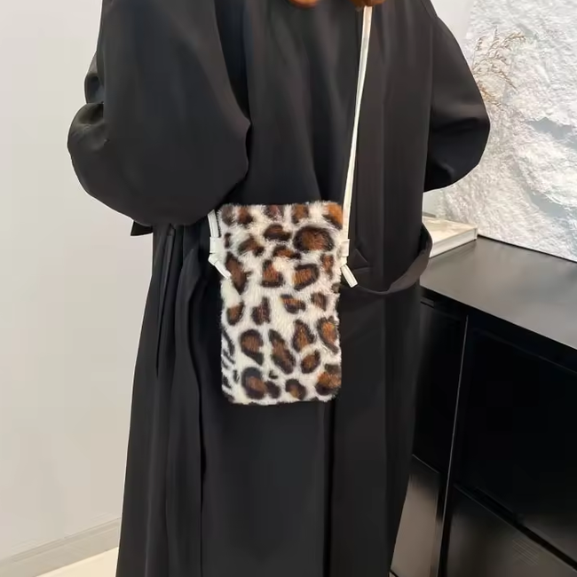 Fluffy Telefoontasje - Leopard Crème | 22 x 15 x 4 cm