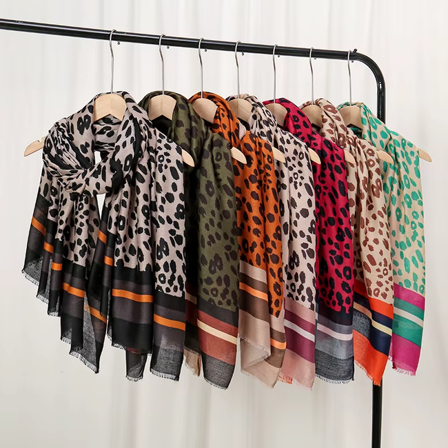 Color Leopard Sjaal - Beige/Oudroze | 180 x 85 cm