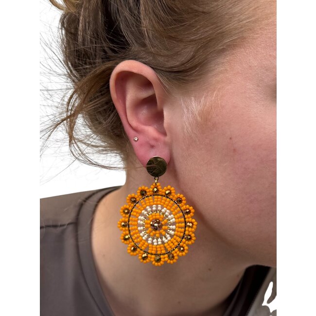 Lana Oorbellen | Oranje / Goud | 6,4 x 4,6 cm