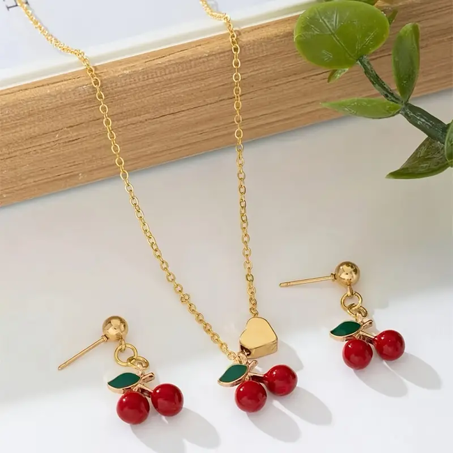 Cherry/Kersjes Ketting + Oorbellen Set - Goudkleurig