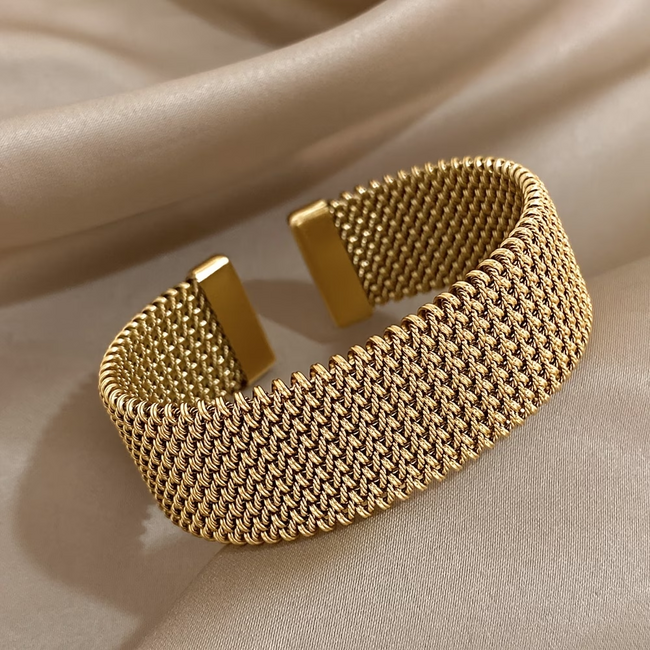Bold Mesh Bangle - Goudkleurig | 6,5 x 2,2 cm | Stainless Steel