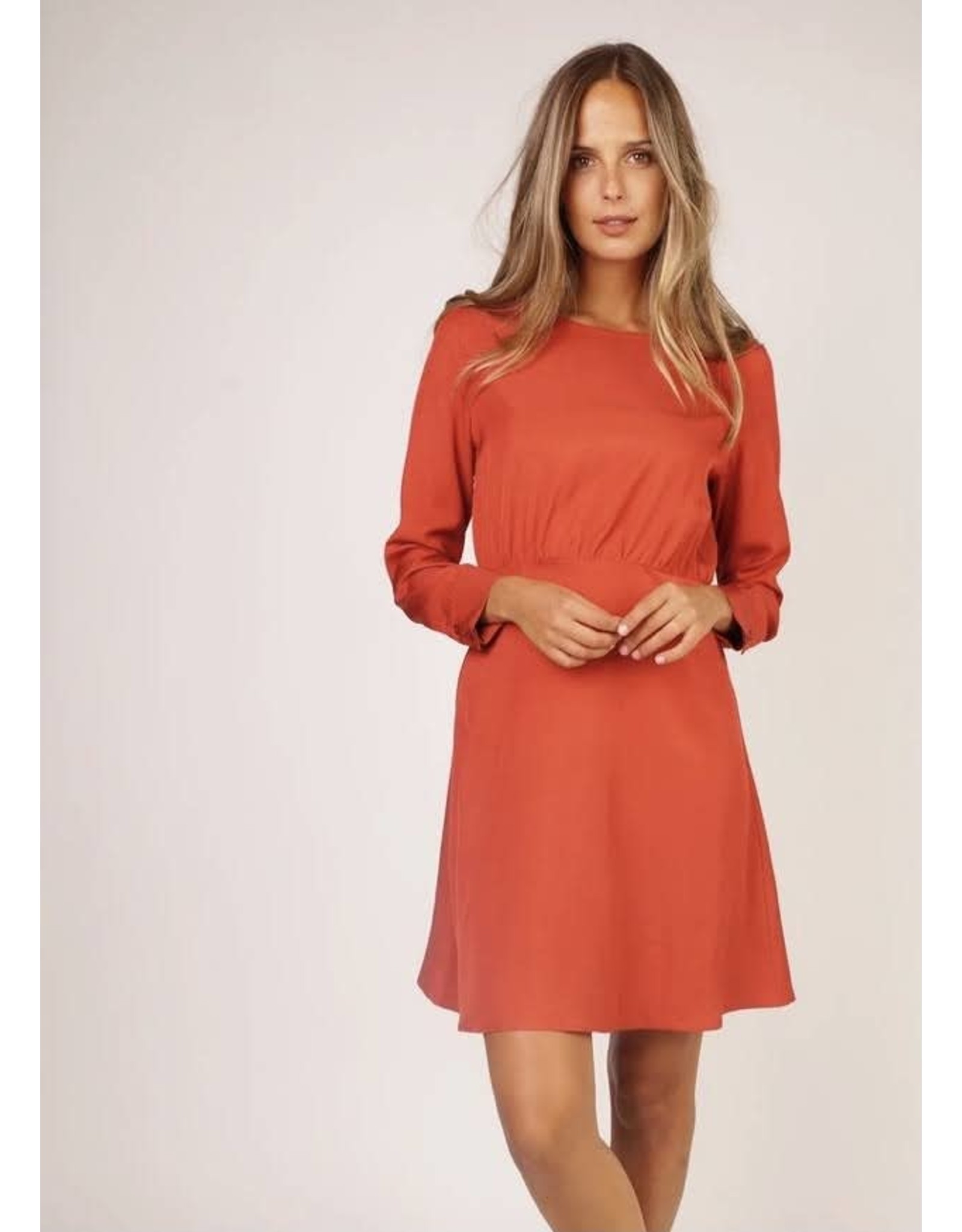 Heartmind DORA DRESSES SATIN TWILL BRICK