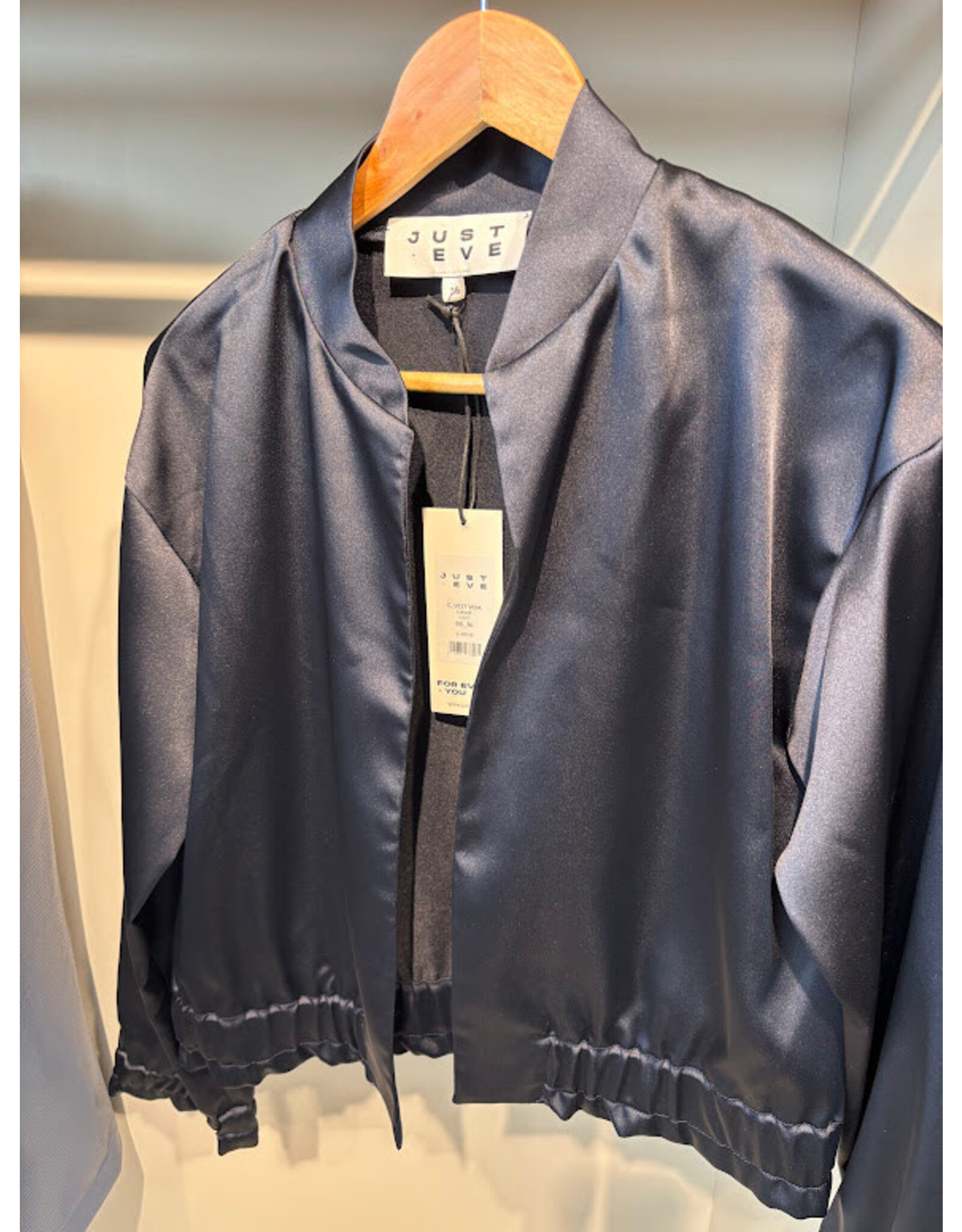 JUST EVE VEST VIDA LUNAR NAVY
