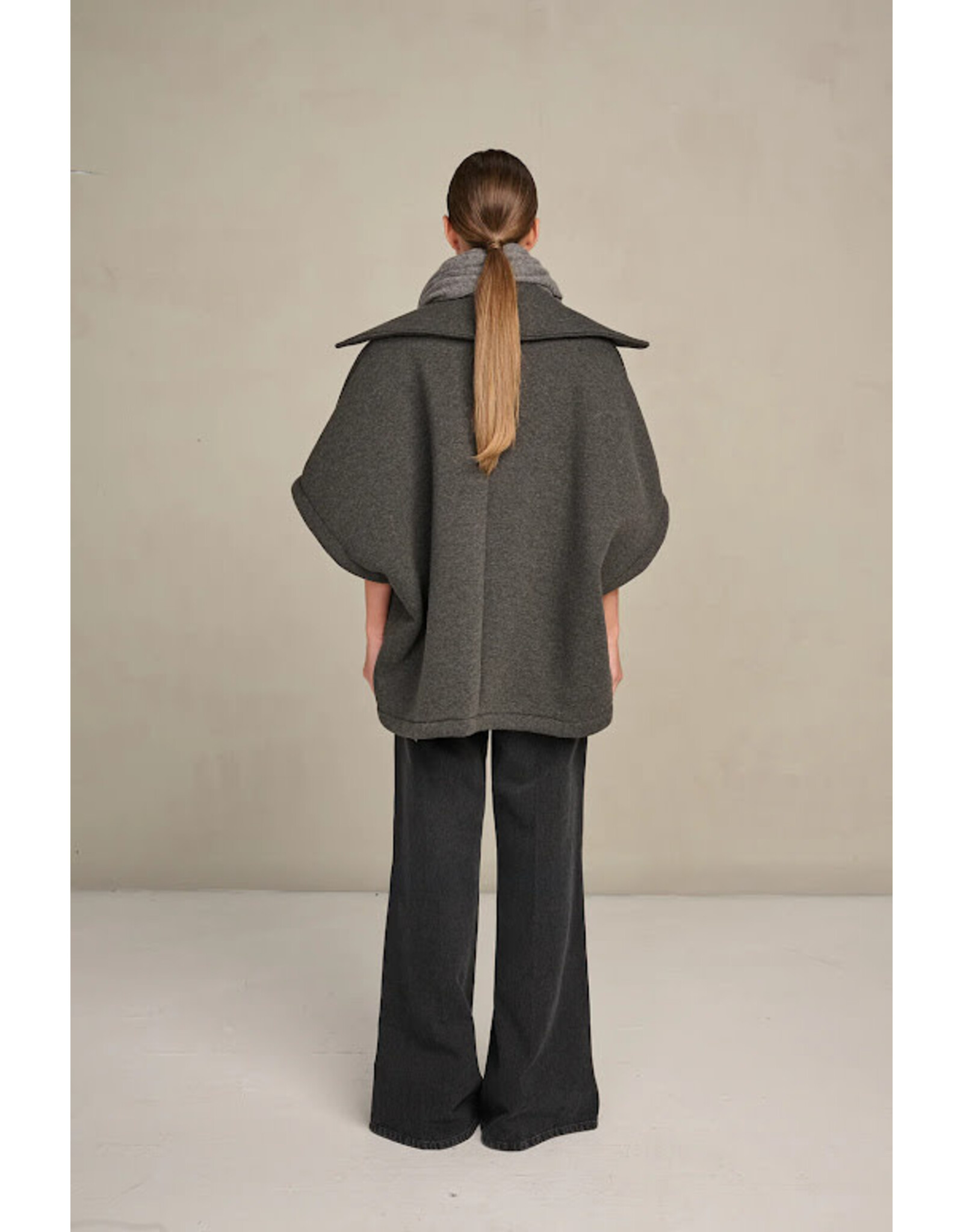 MARCH23 MY VEST RYLEE OS GREY