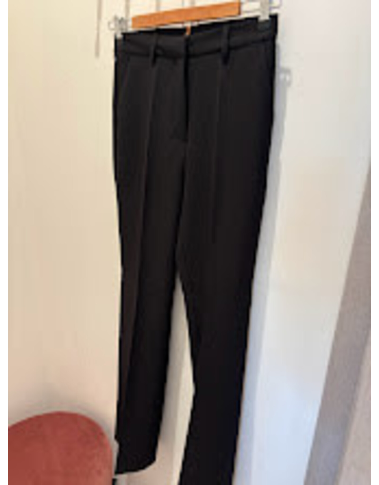 Leonie de Paris JADE BROEK