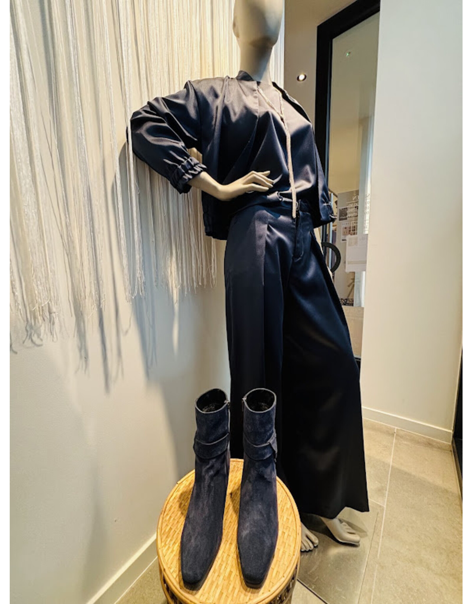 JUST EVE VEST VIDA LUNAR NAVY