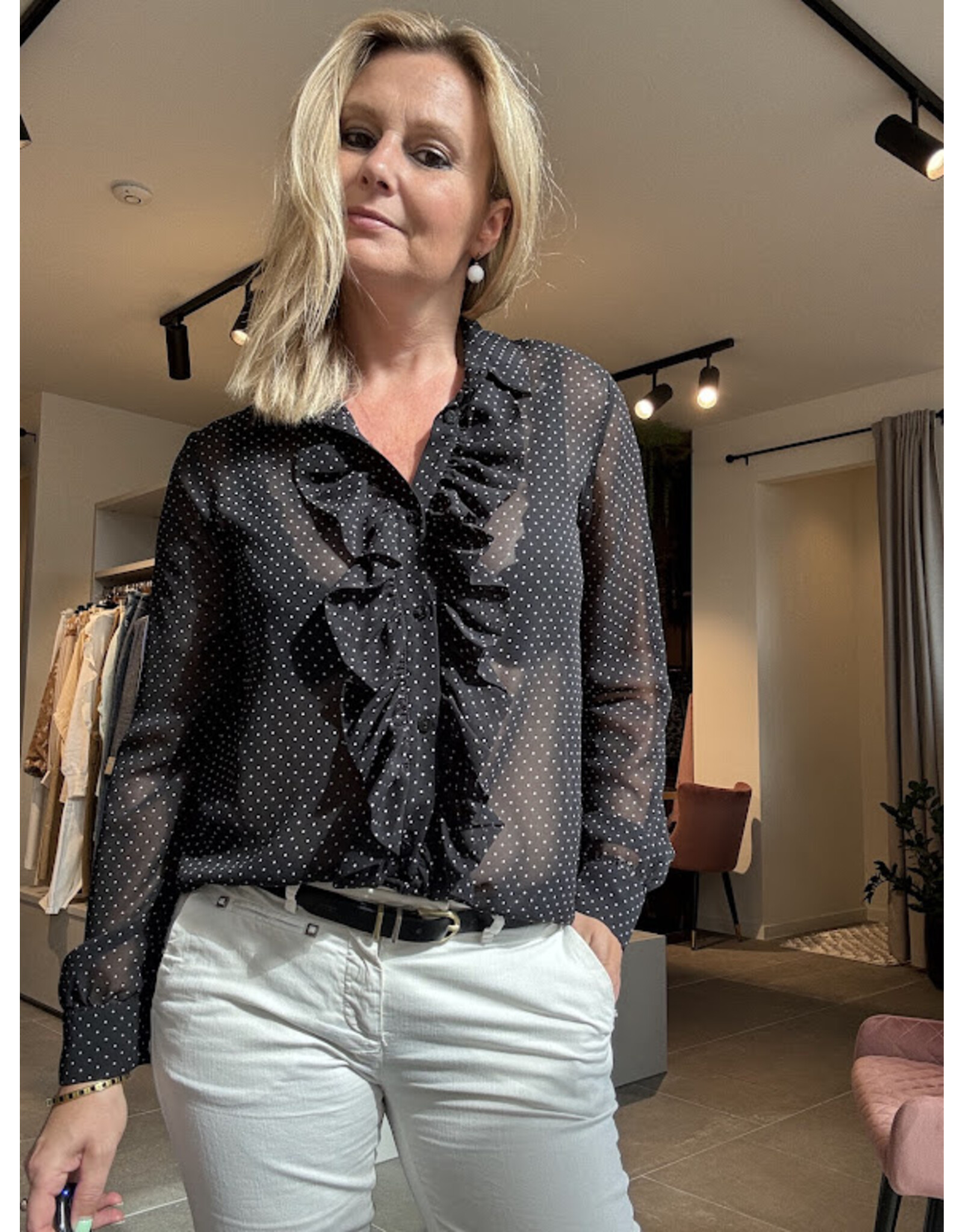 GAELLE GBDP18832 CAMICIA IN CHIFFON CON  VOLANTS NERO