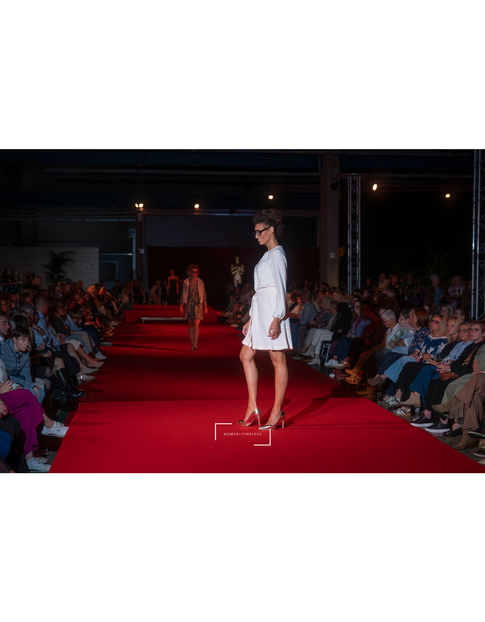 Leonie de Paris MIRA CREPE VANILLE