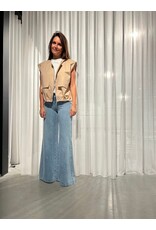 MARCH23 MY VEST ECLIPSE BEIGE