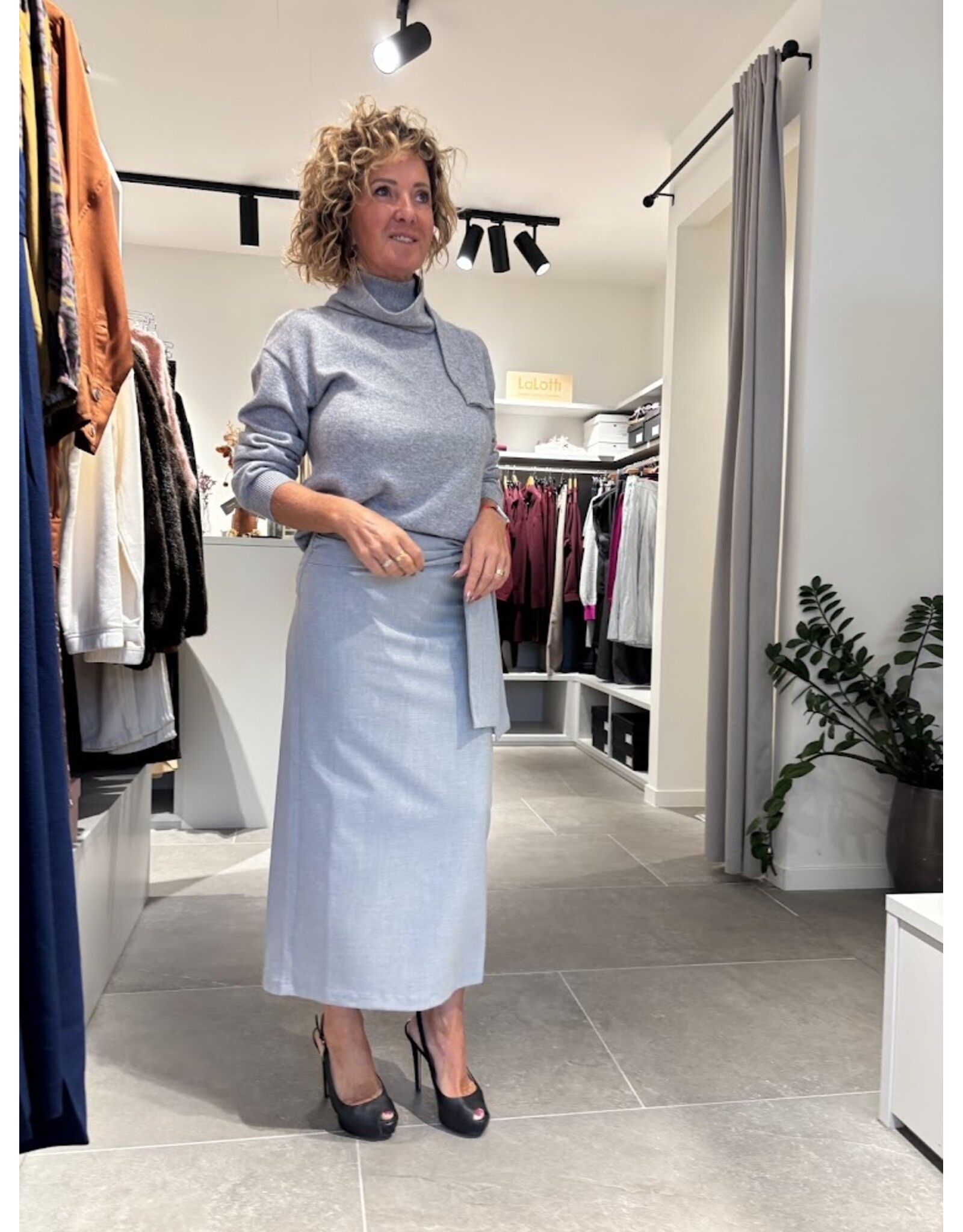 MARCH23 MY SKIRT CYNZIA LONG SILVER GREY COOLWOOL