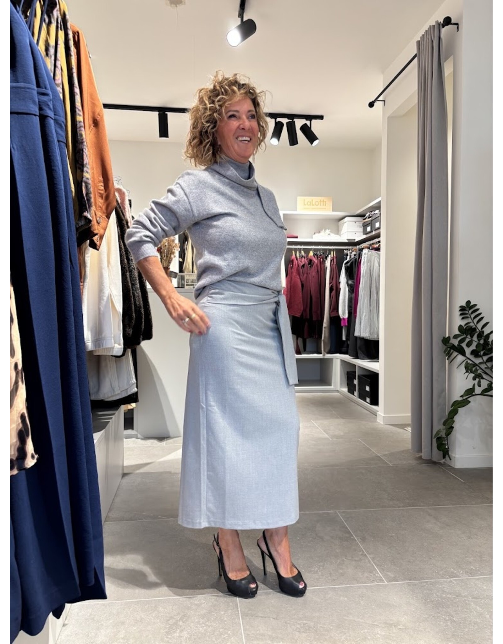 MARCH23 MY SKIRT CYNZIA LONG SILVER GREY COOLWOOL