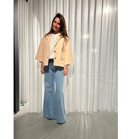 MARCH23 VEST EQUAL POWDER