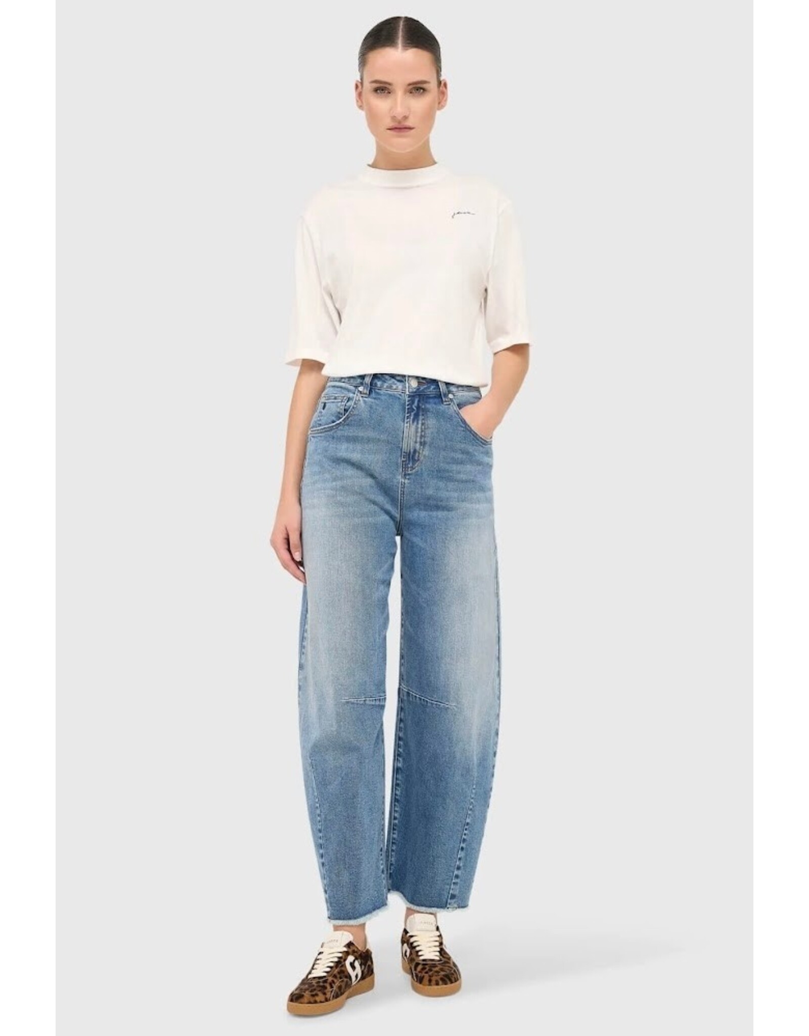 JANICE BILLY  BLUE 379