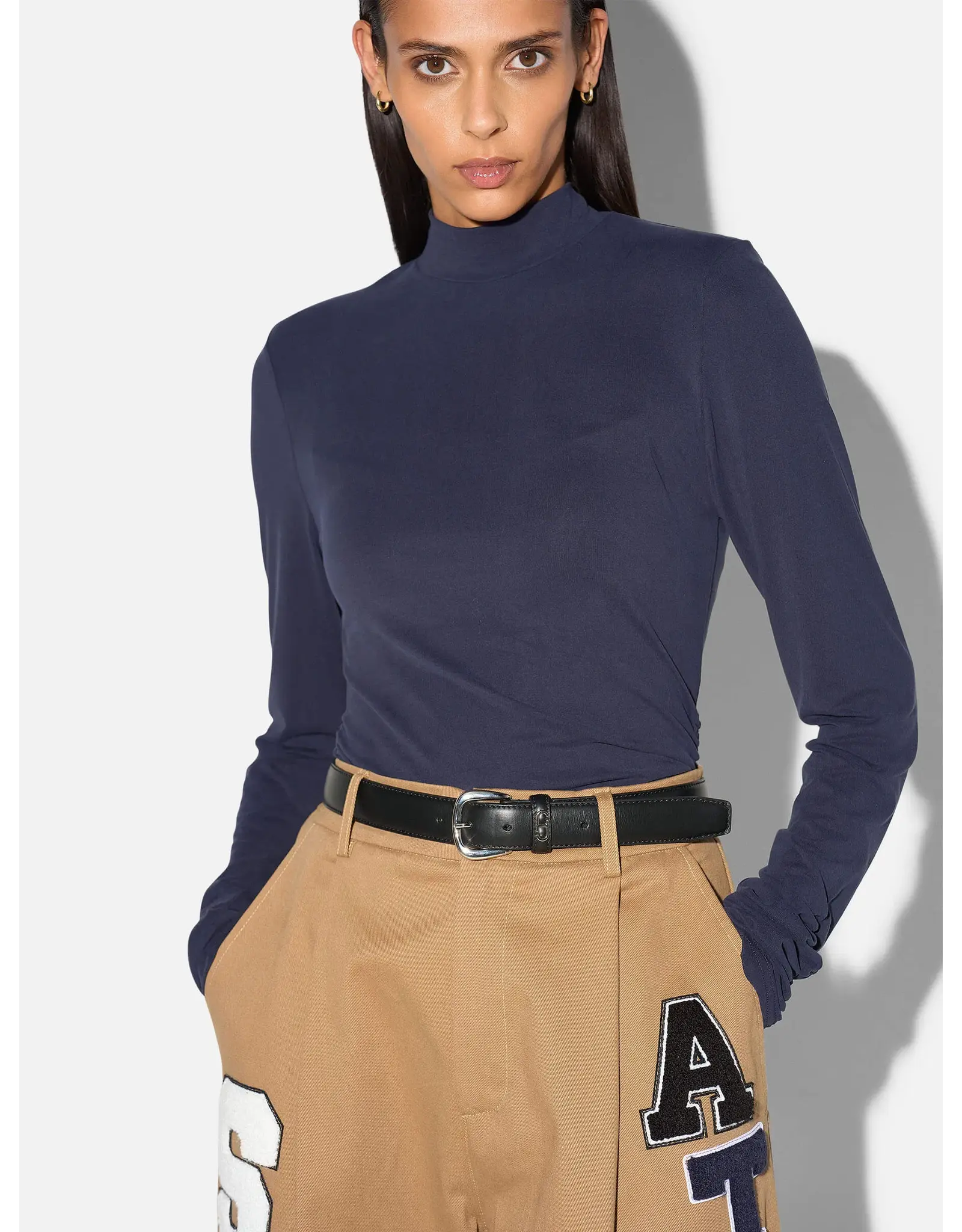 JANICE BARKER BLUE SOUS-PULL