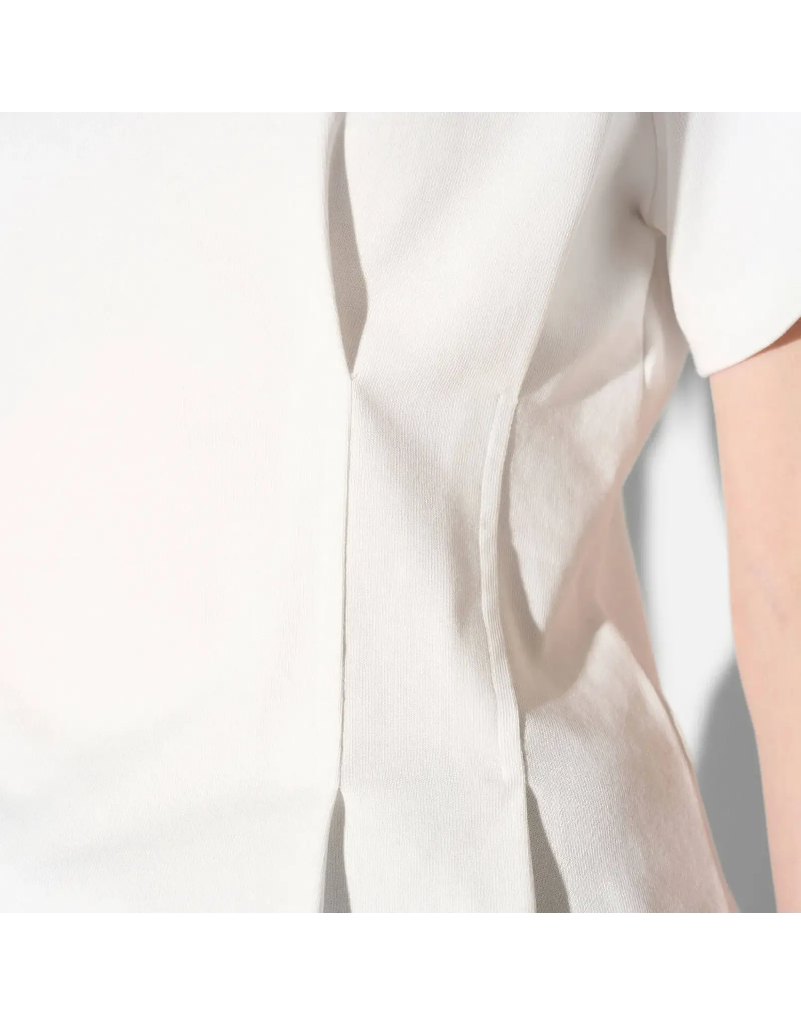 JANICE KEON WHITE T-SHIRT