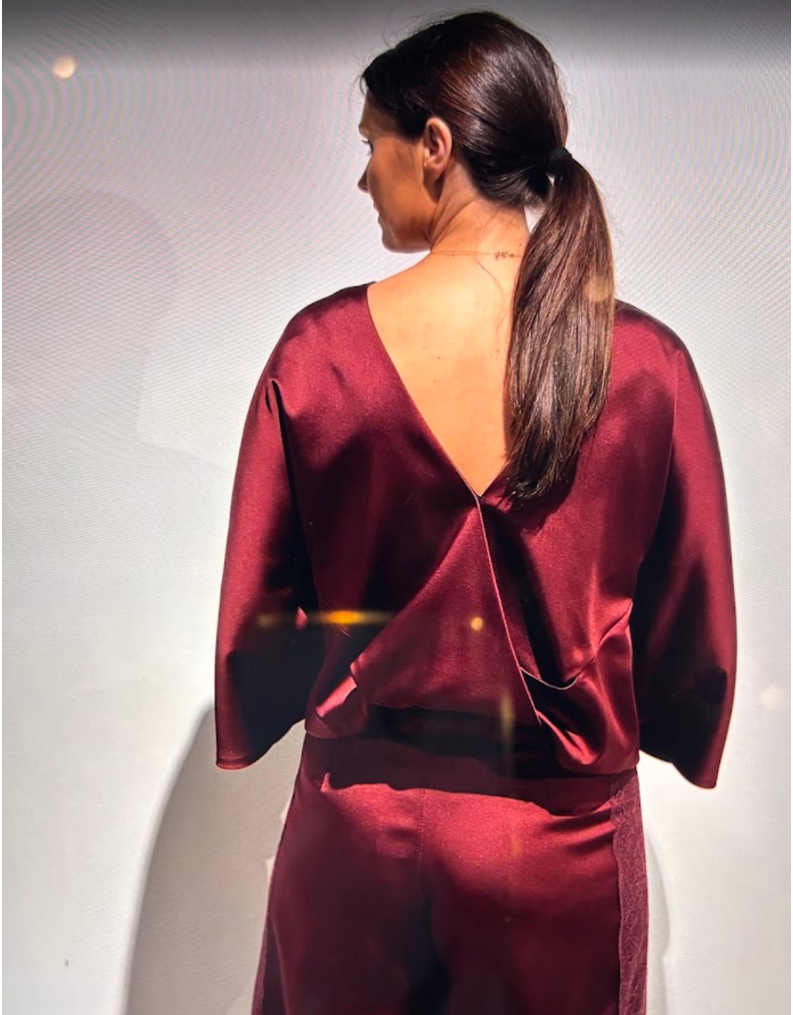 JUST EVE BLOUSE ETI LUNAR BURGUNDY