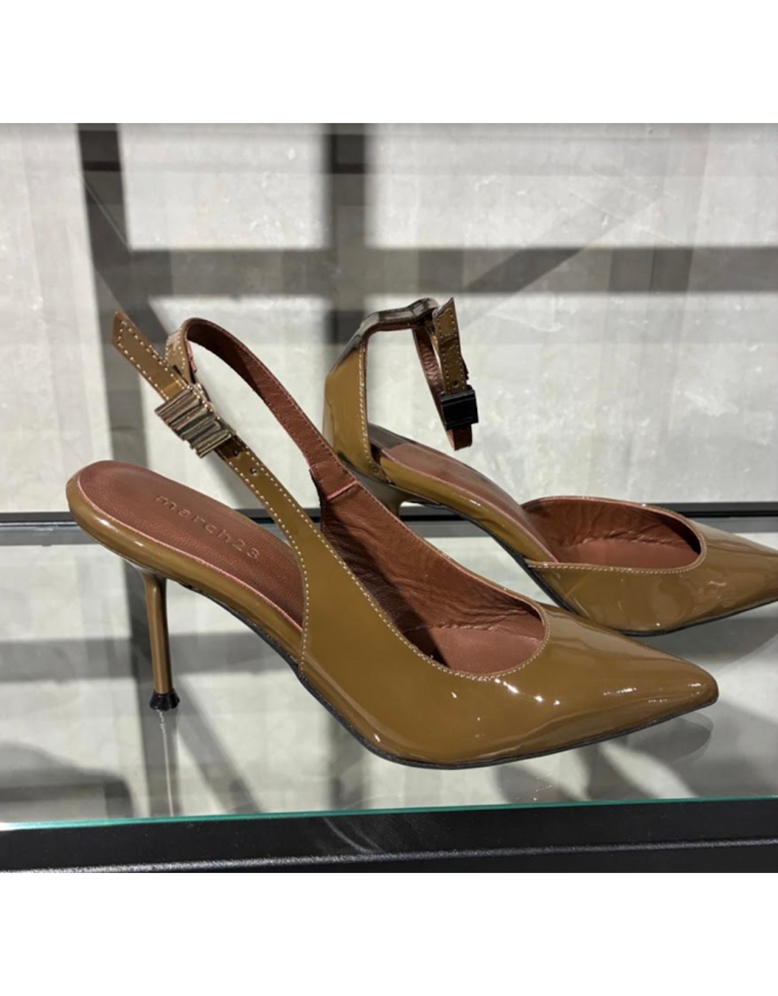 MARCH23 ROSE SLINGBACK