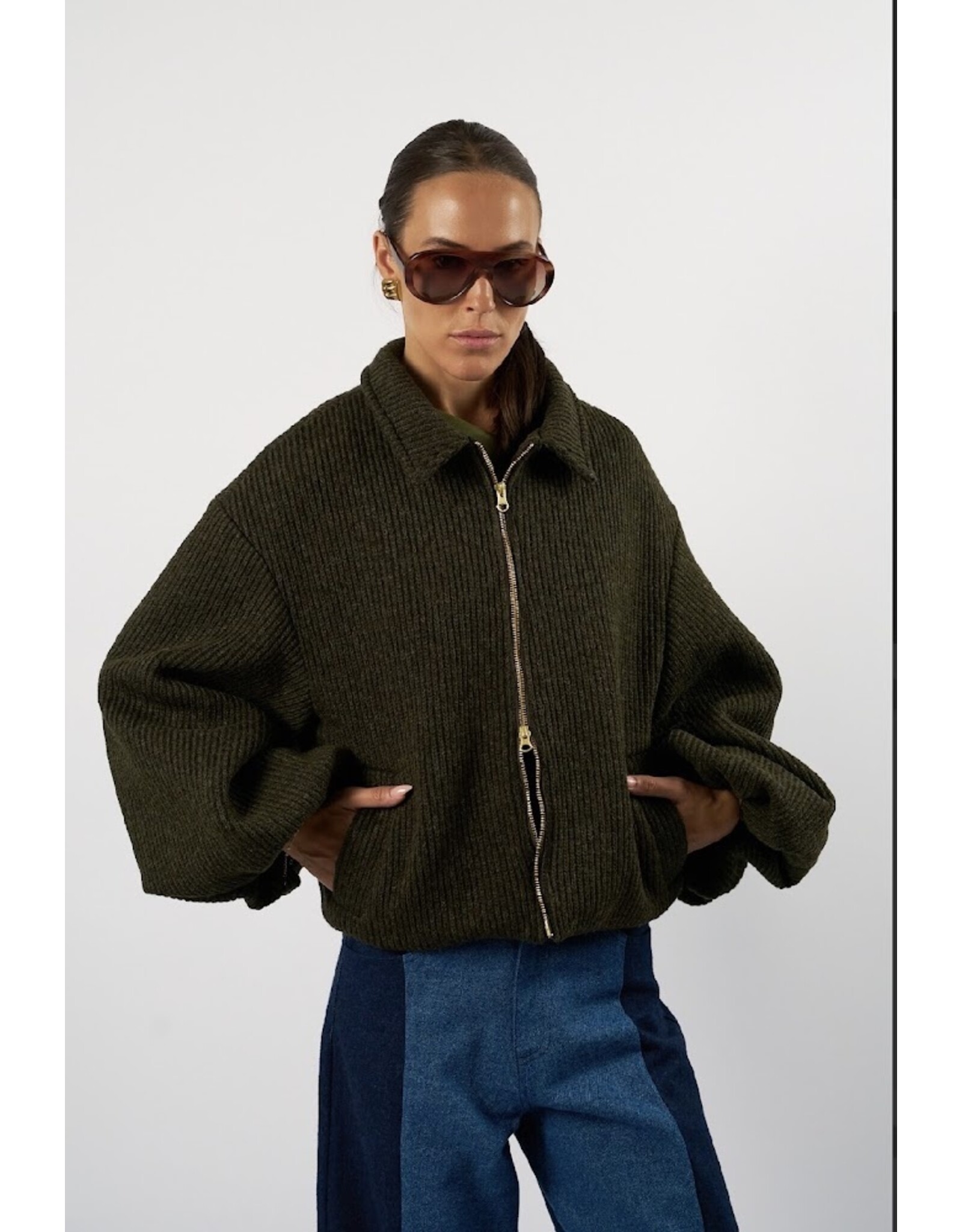 AMANDINE OFFICIAL JW25OMI02 KHAKI JAS