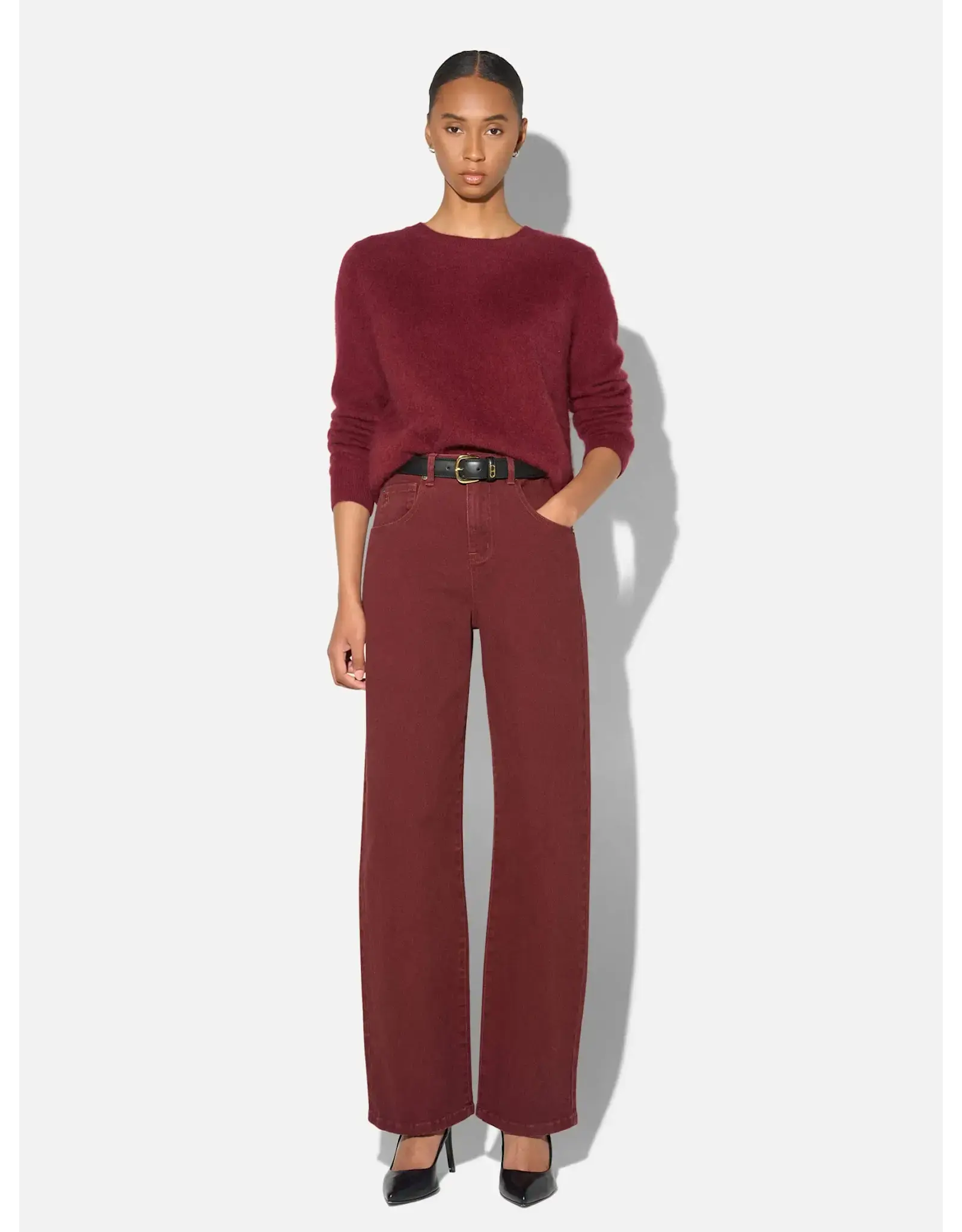 JANICE BARREL JEANS DAMES STRETCH MID RISE BAXTER BURGUNDY
