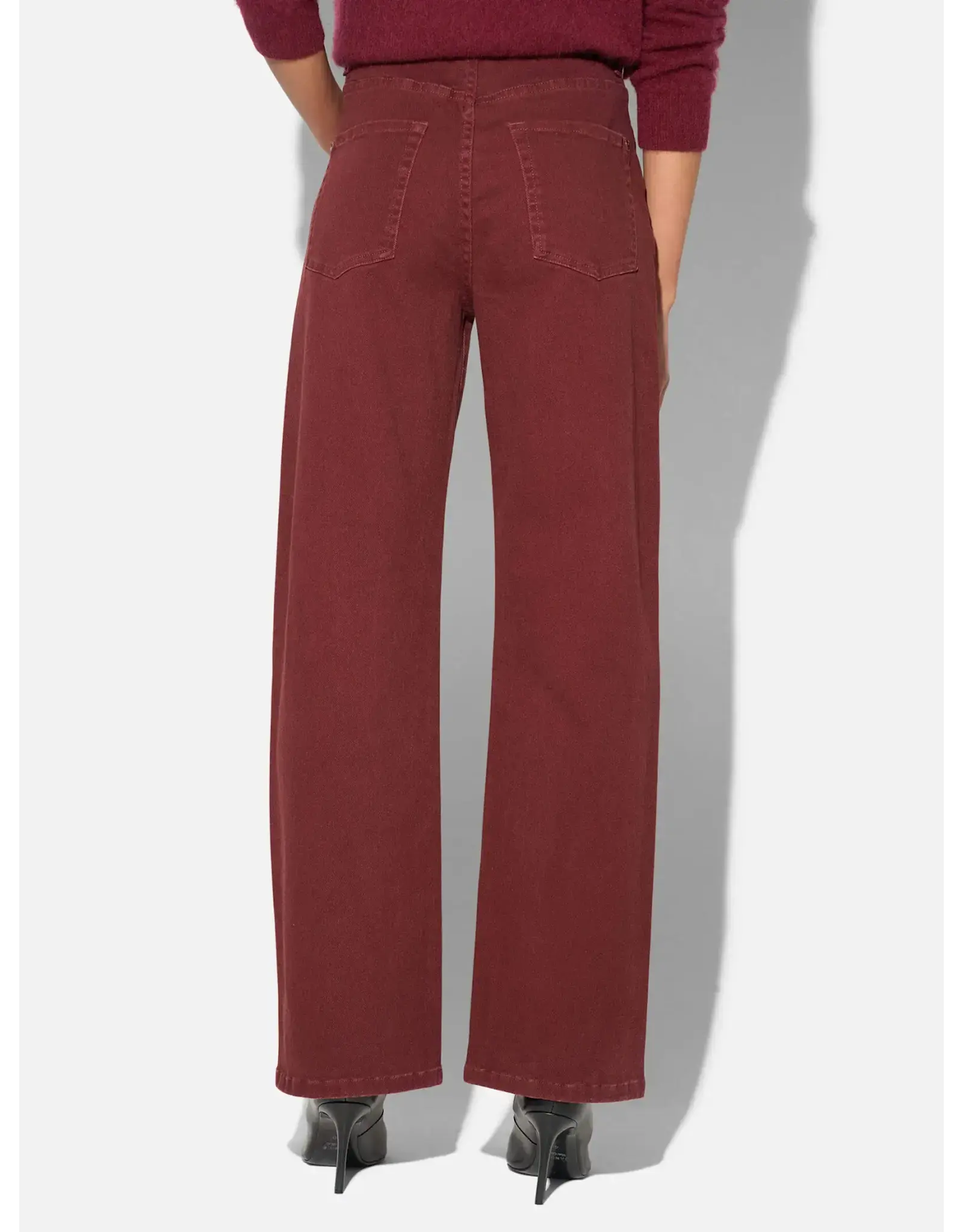 JANICE BARREL JEANS DAMES STRETCH MID RISE BAXTER BURGUNDY