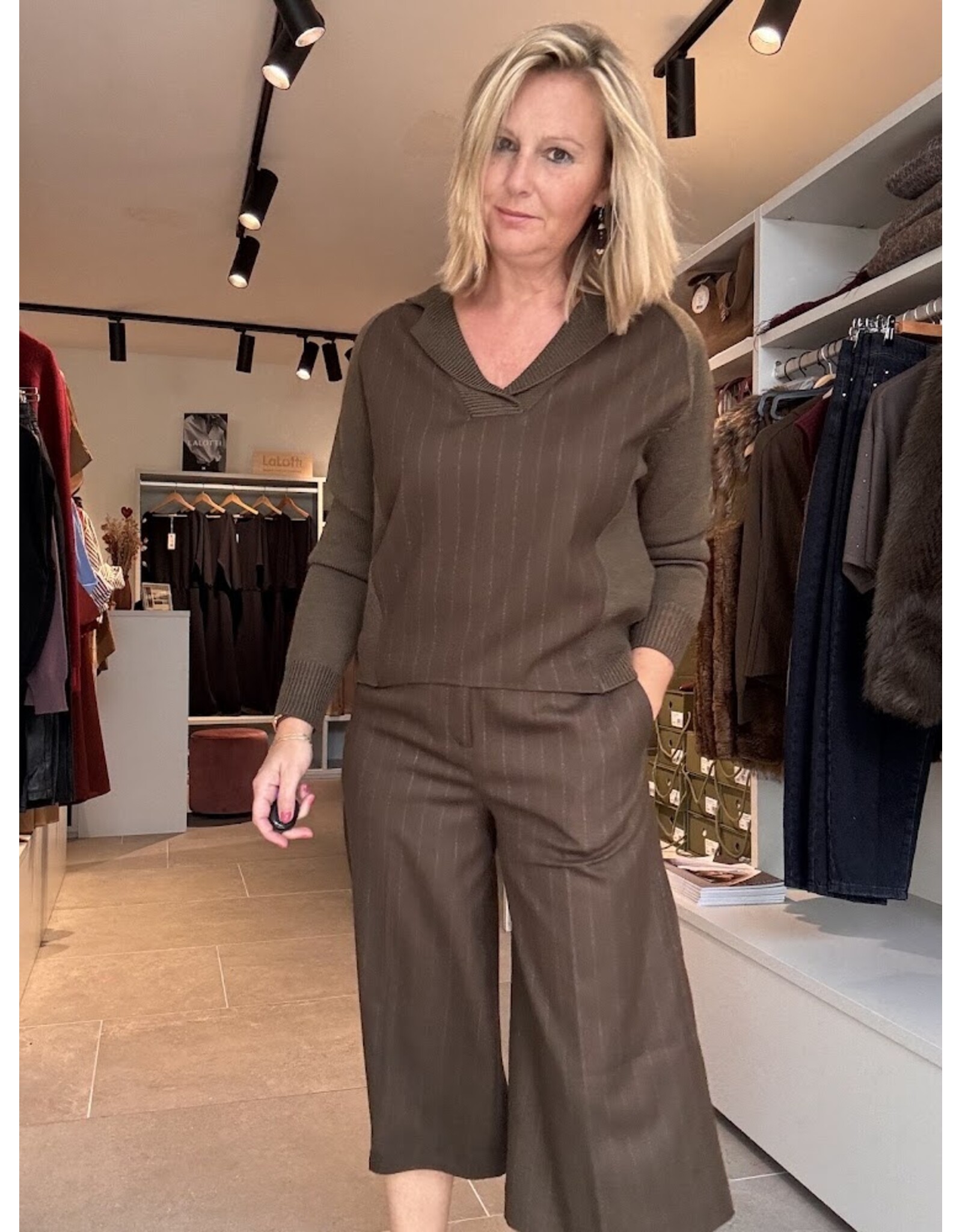 NENETTE 42BB-EDEAR PANTALONI CONFEZIONE BERMUDA OLIVIA