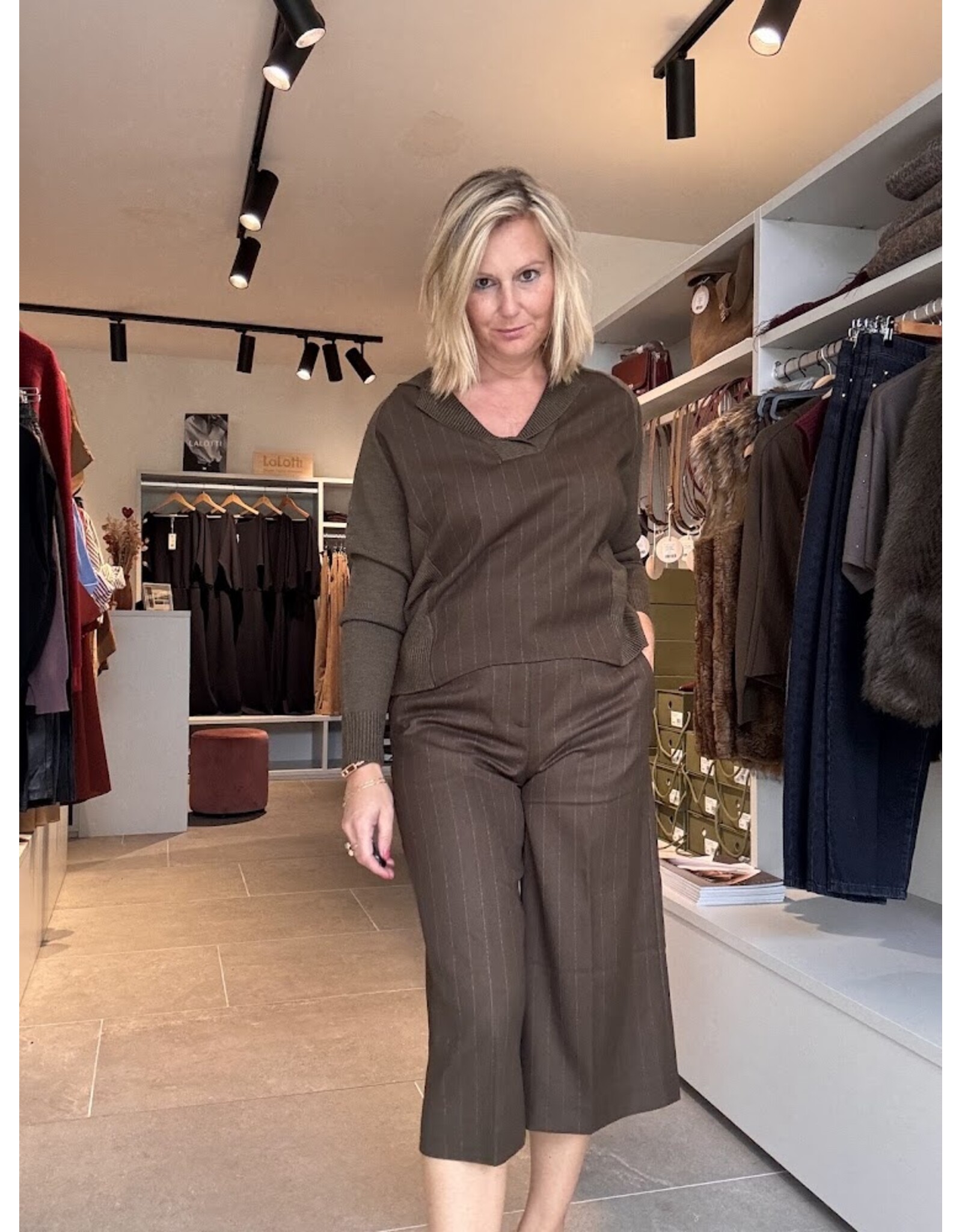 NENETTE 42BB-EDEAR PANTALONI CONFEZIONE BERMUDA OLIVIA