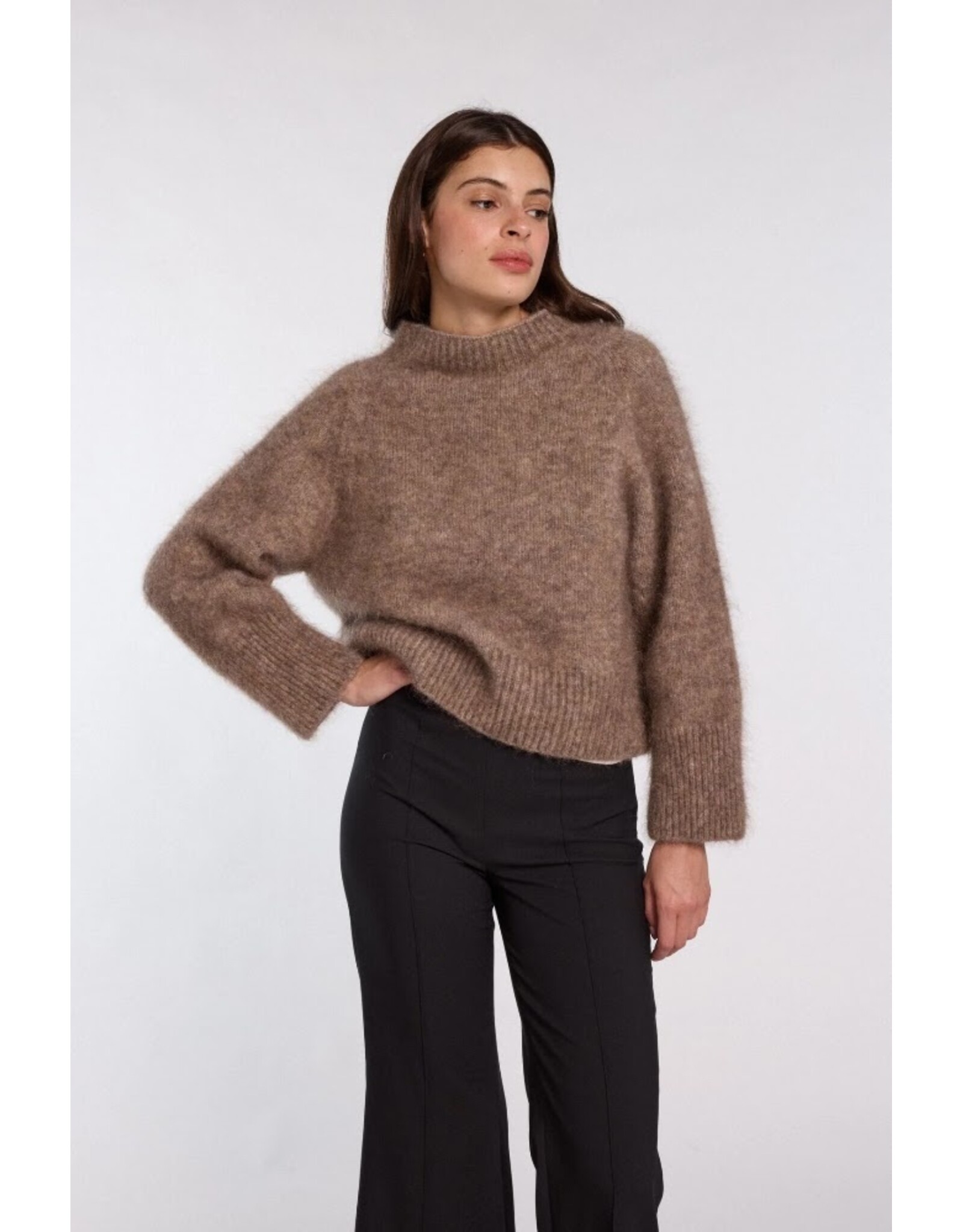NITAH PULL NINA MARRON CHINE