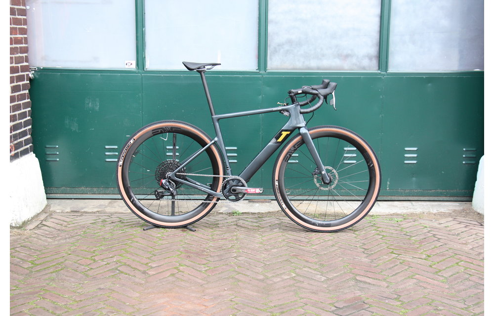 3T Exploro Ultra Grey/Gold ENVE SES 3.4
