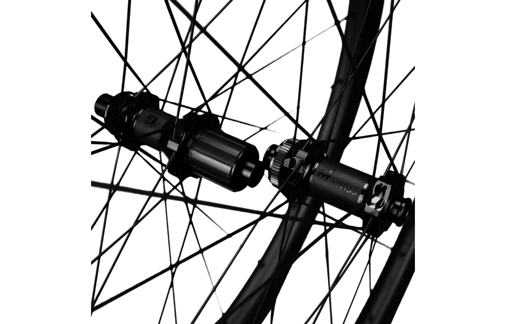 9th Wave Anath 745 Carbon Gravel Räder