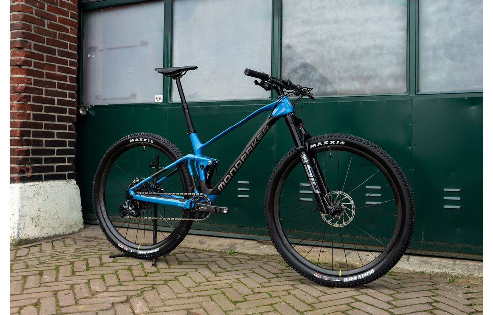 Mondraker F Podium Carbon DC R 2023 BikeSuperior