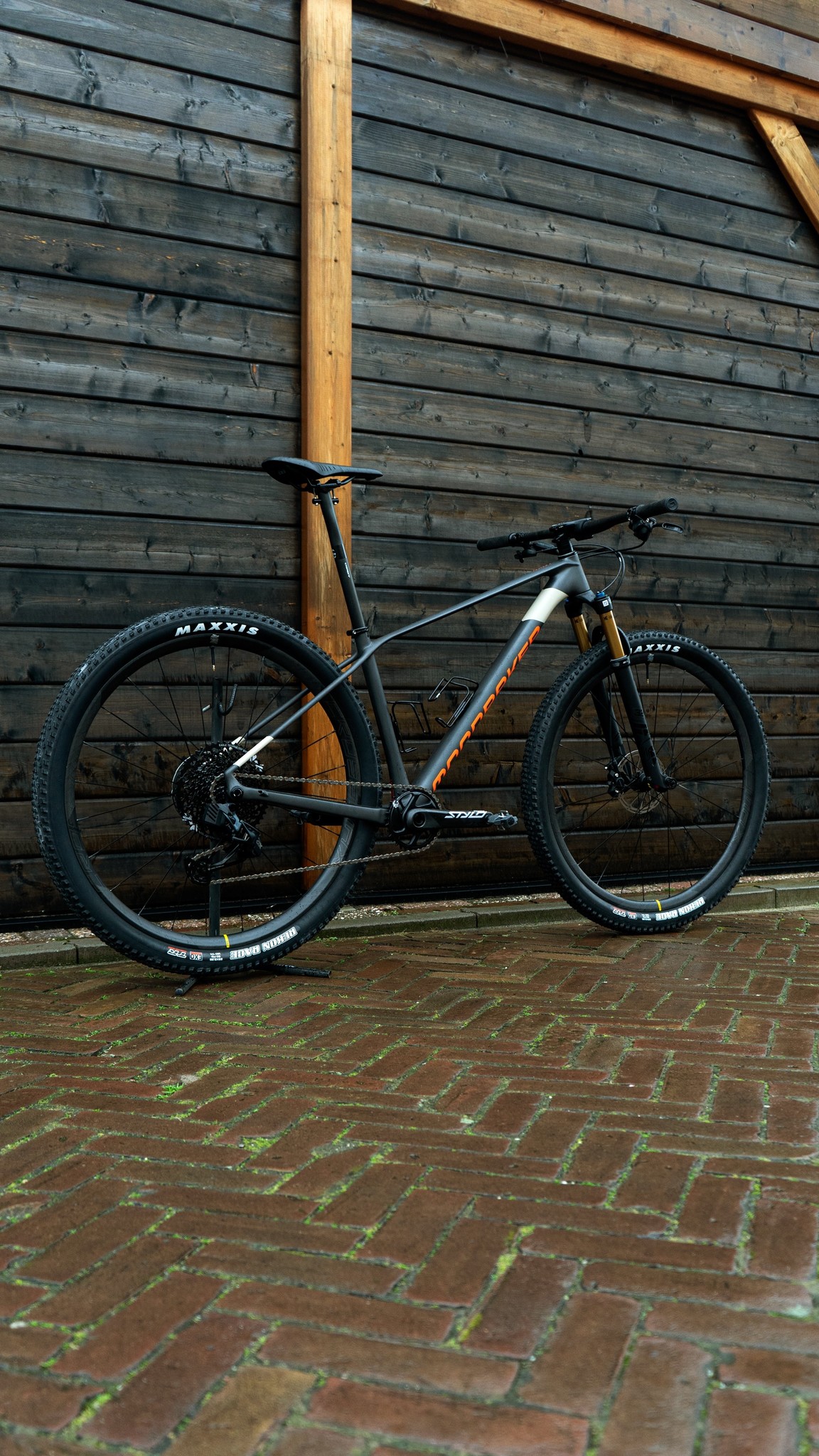 Mondraker Podium Carbon R 2023