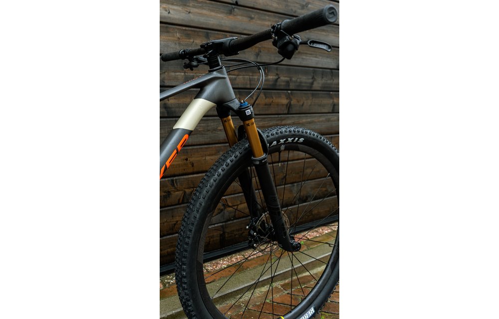 Mondraker Podium Carbon R 2023 BikeSuperior