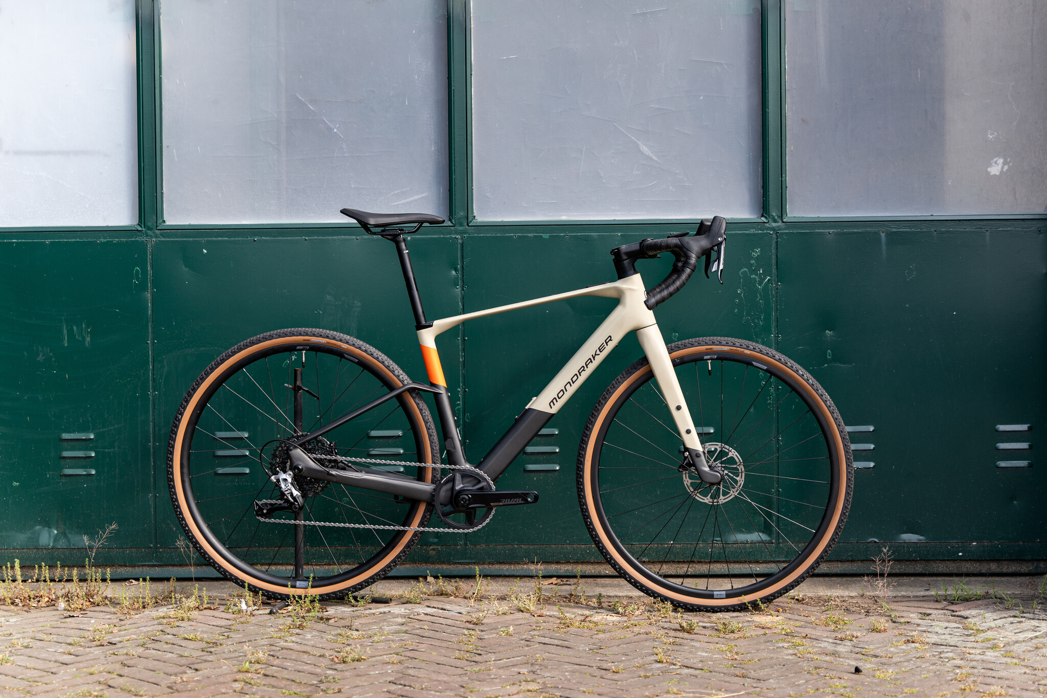 Mondraker Dusty R E-Gravel